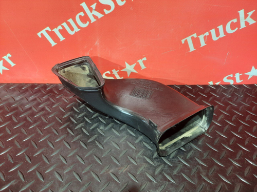 Воздуховод отопителя