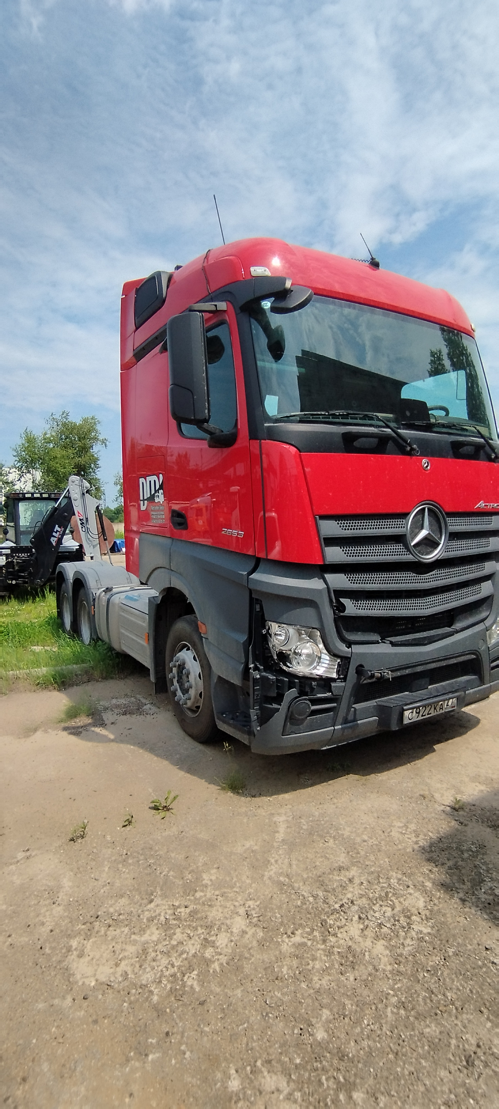 Mercedes-Benz Actros 6x4 Седельный тягач 2653 (Дизельный, 12,8 л, 530 л.с., АТ)