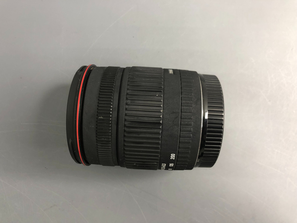 Sigma 18-200mm 3.5-6.3 DC