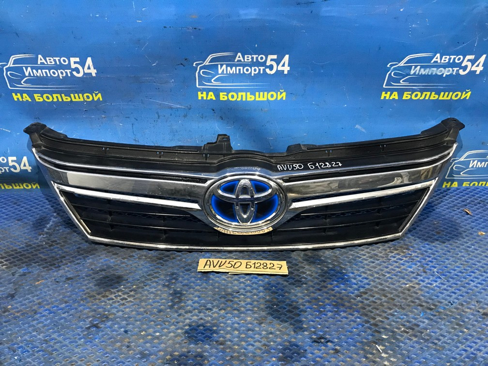 Решетка радиатора TOYOTA CAMRY 2011-2014