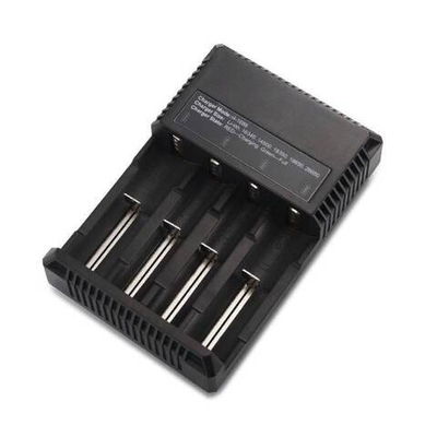 Зарядное устройство для 4 ячеек 3,7В 26650, 18650,16340 14500 и других форматов вход 220В