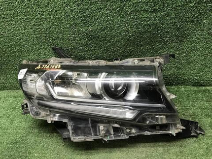 Битая Фара правая Toyota LC Prado 150 (17-нв) LED