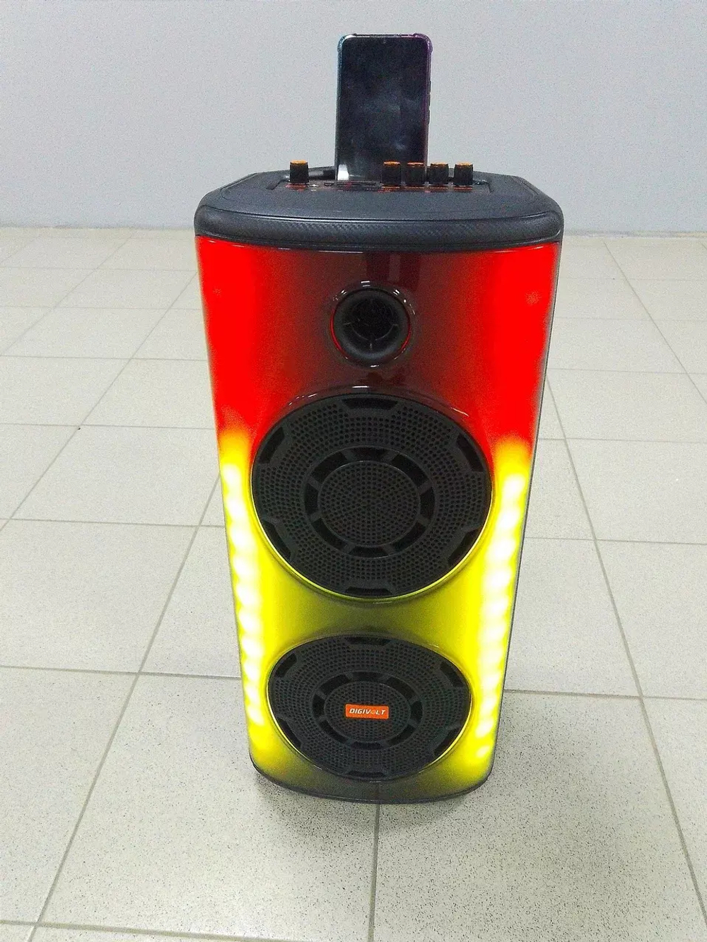 Напольная колонка DIGIVOLT DG-8802 8"/3000WPMPO/микрофон