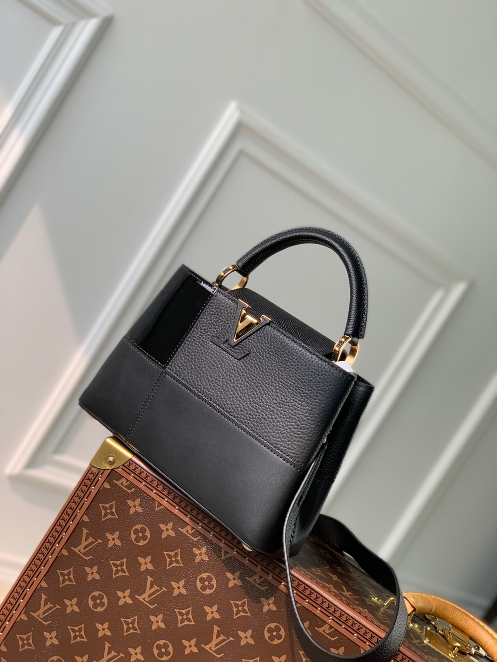 Louis Vuitton Capucines BB