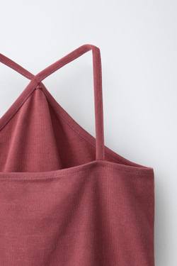 ZARA ТОП С ГОРЛОВИНОЙ ХАЛТЕР И ЗАКЛЕПКАМИ, ГРАНАТОВЫЙ