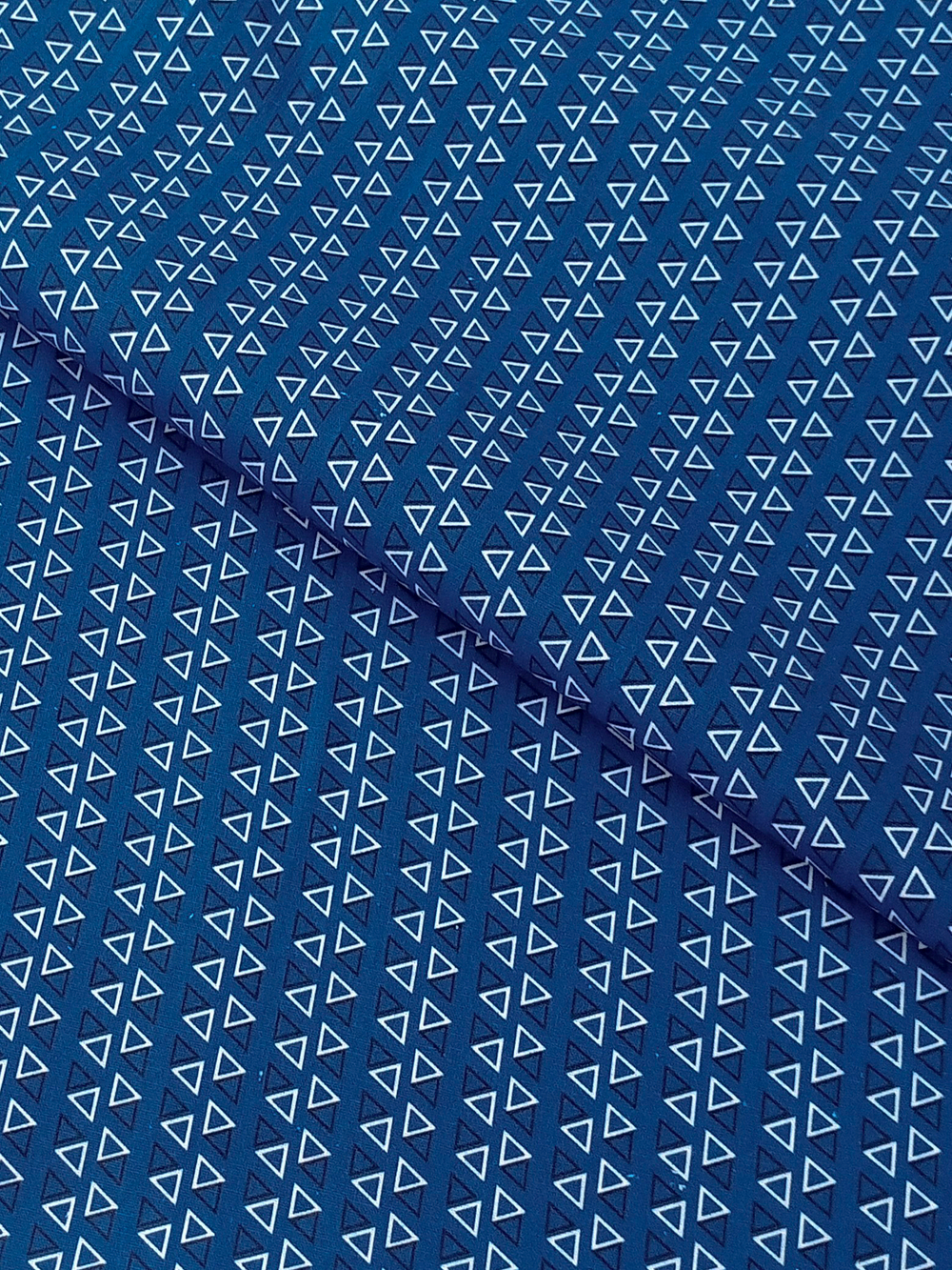 Ткань бязь плательная, рис. "Треугольники", ширина 150 см, арт. 9624