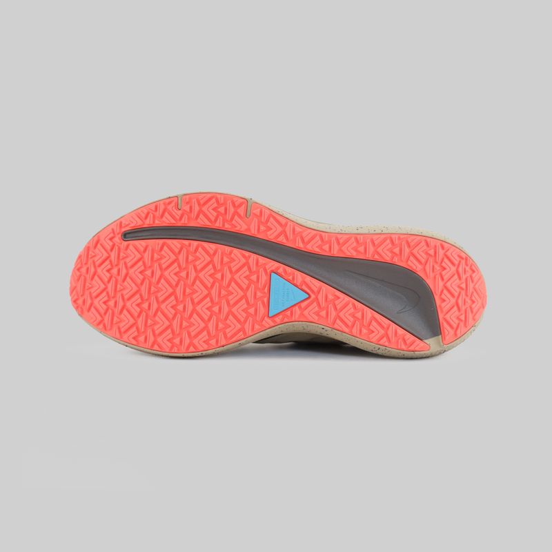 Кроссовки Nike Air Winflo 9 Shield артикул:DM1106-200 - купить в магазине Дайс