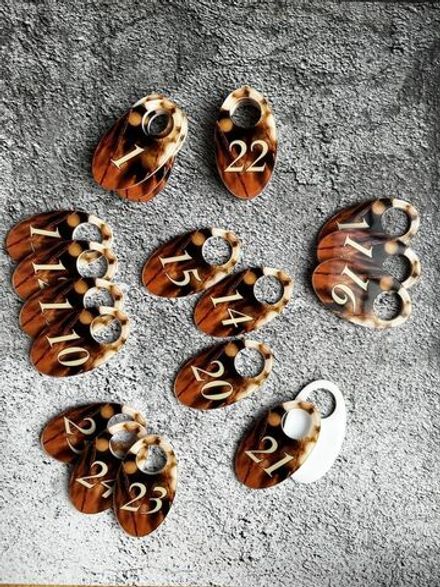 Номерки для гардероба акрил 4х7 см