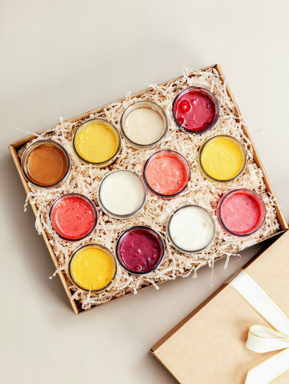 Набор из 12 баночек крем-мёда "Фантазия вкуса"