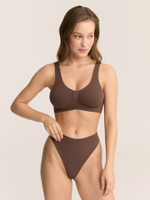 Бесшовный топ с V-образным вырезом