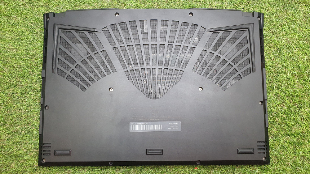 Игровой GIGABYTE i7-10/32Gb/ RTX 3070 8Gb/240Hz/Aorus 15G XC-8RU2430SH (9RX5LXC03FE25MRU000)/Windows 10