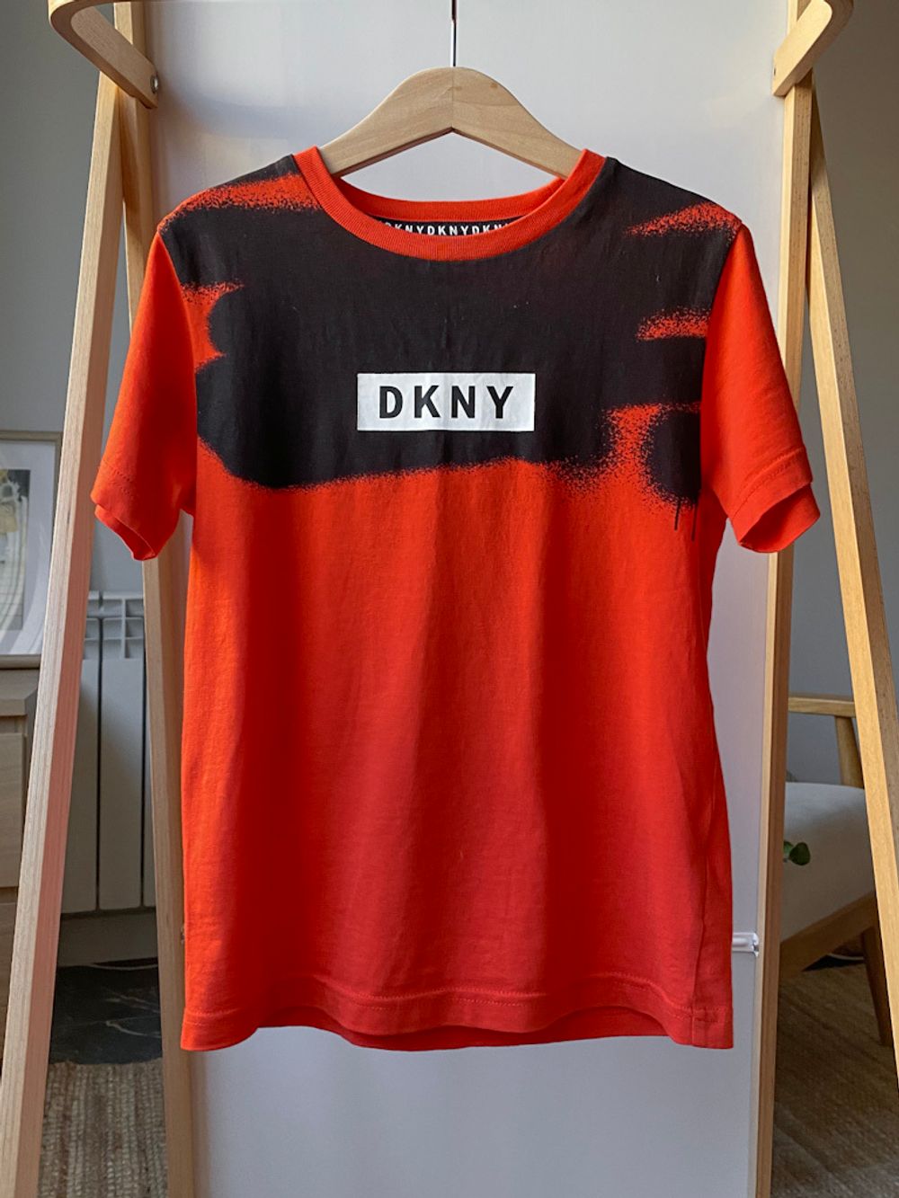 Футболка DKNY, 128