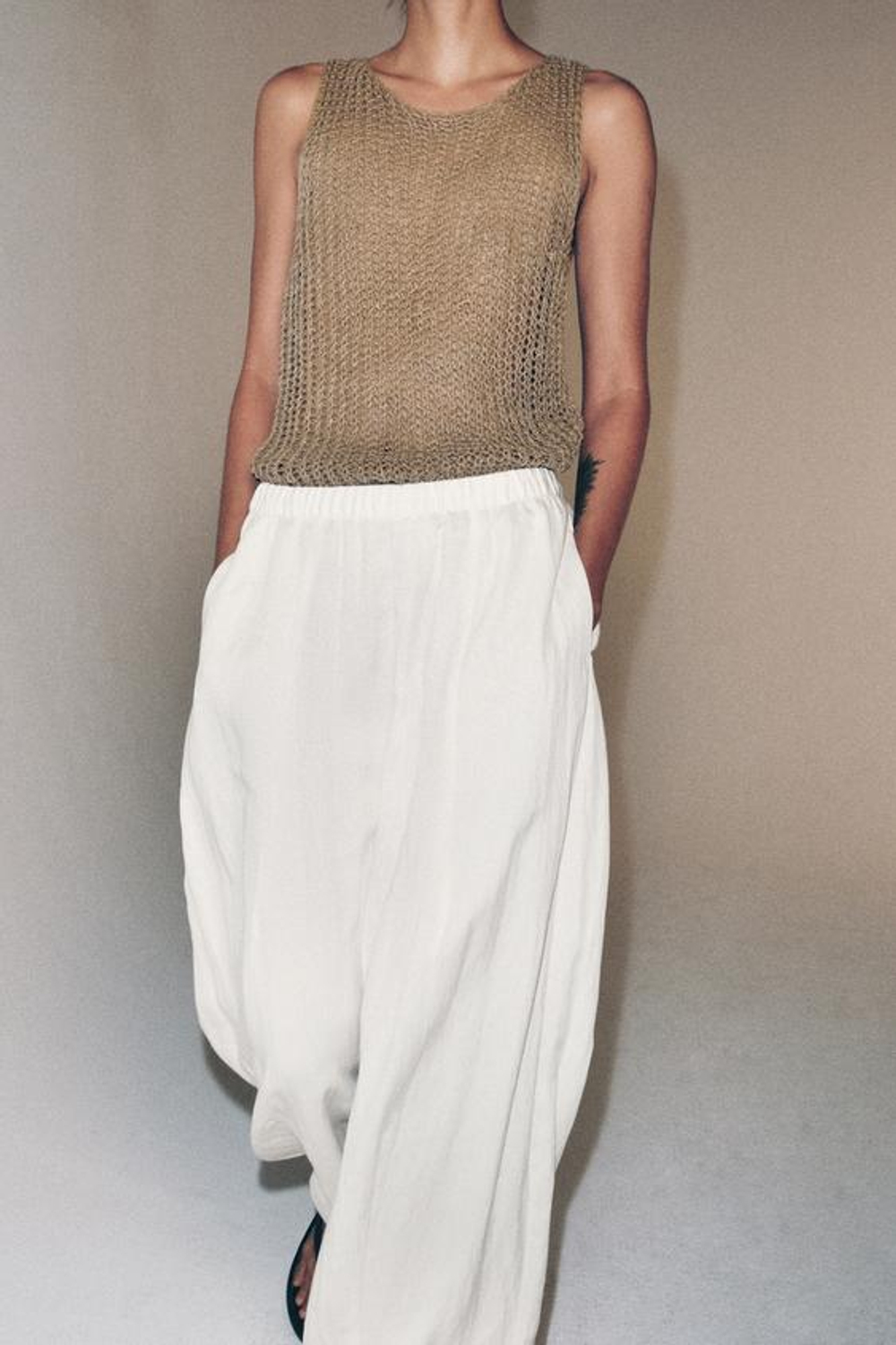 ZARA БРЮКИ BARREL — ZW COLLECTION, ЖЕЛТОВАТО-БЕЛЫЙ