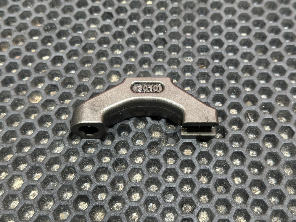 Коромысло клапана