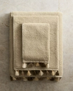 ZARA HOME БАННОЕ ПОЛОТЕНЦЕ С КИСТОЧКАМИ, ЗЕЛЕНЫЙ