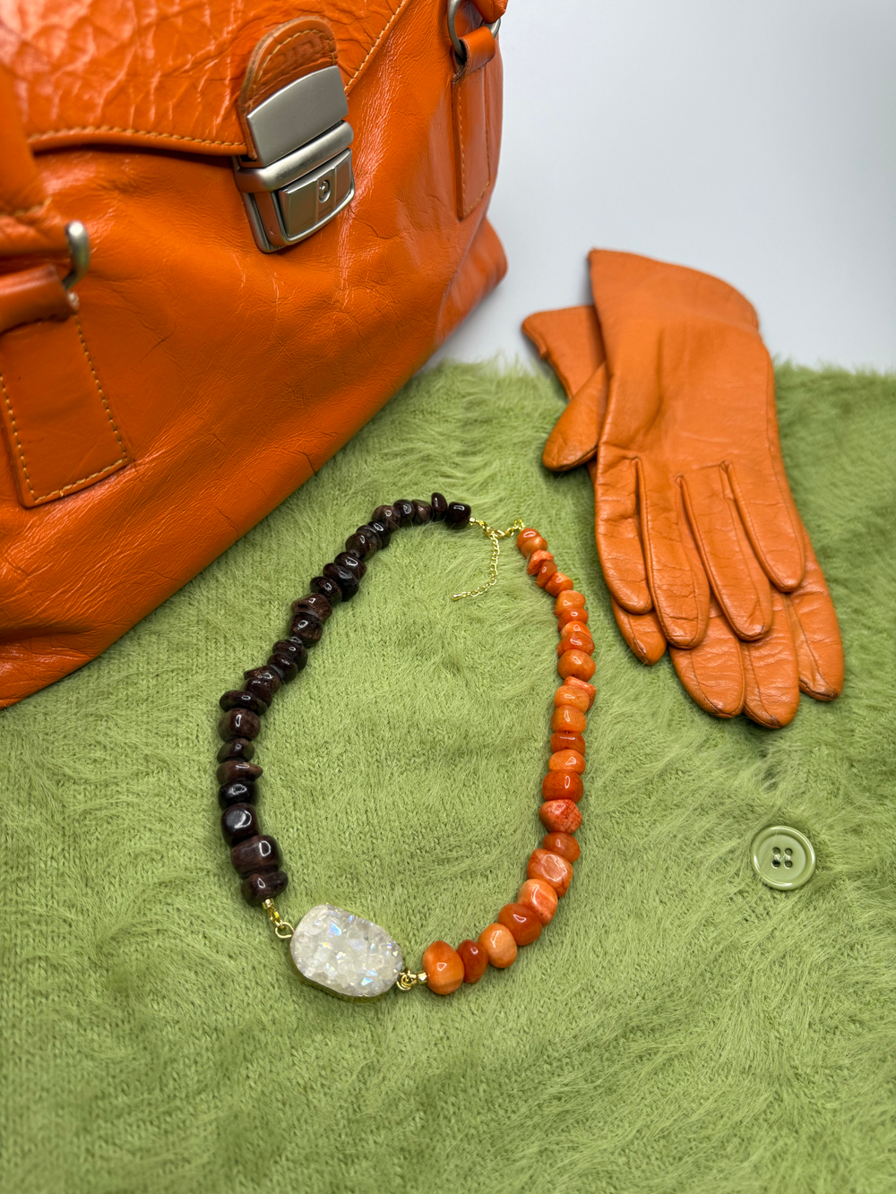 Колье AMBER DUALITY