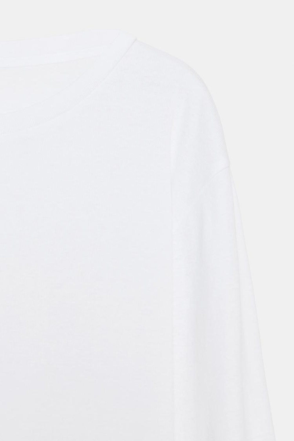 ZARA ФУТБОЛКА С ВЫРЕЗОМ «ЛОДОЧКА» И ДЛИННЫМИ РУКАВАМИ, БЕЛЫЙ