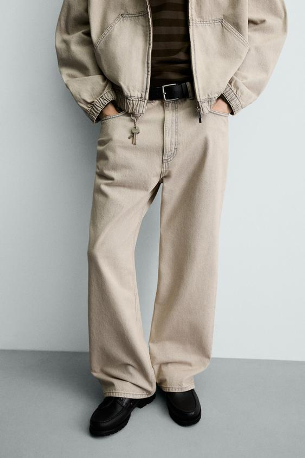 ZARA ДЖИНСЫ СВОБОДНОГО КРОЯ, ЭКРЮ/КОРИЧНЕВЫЙ