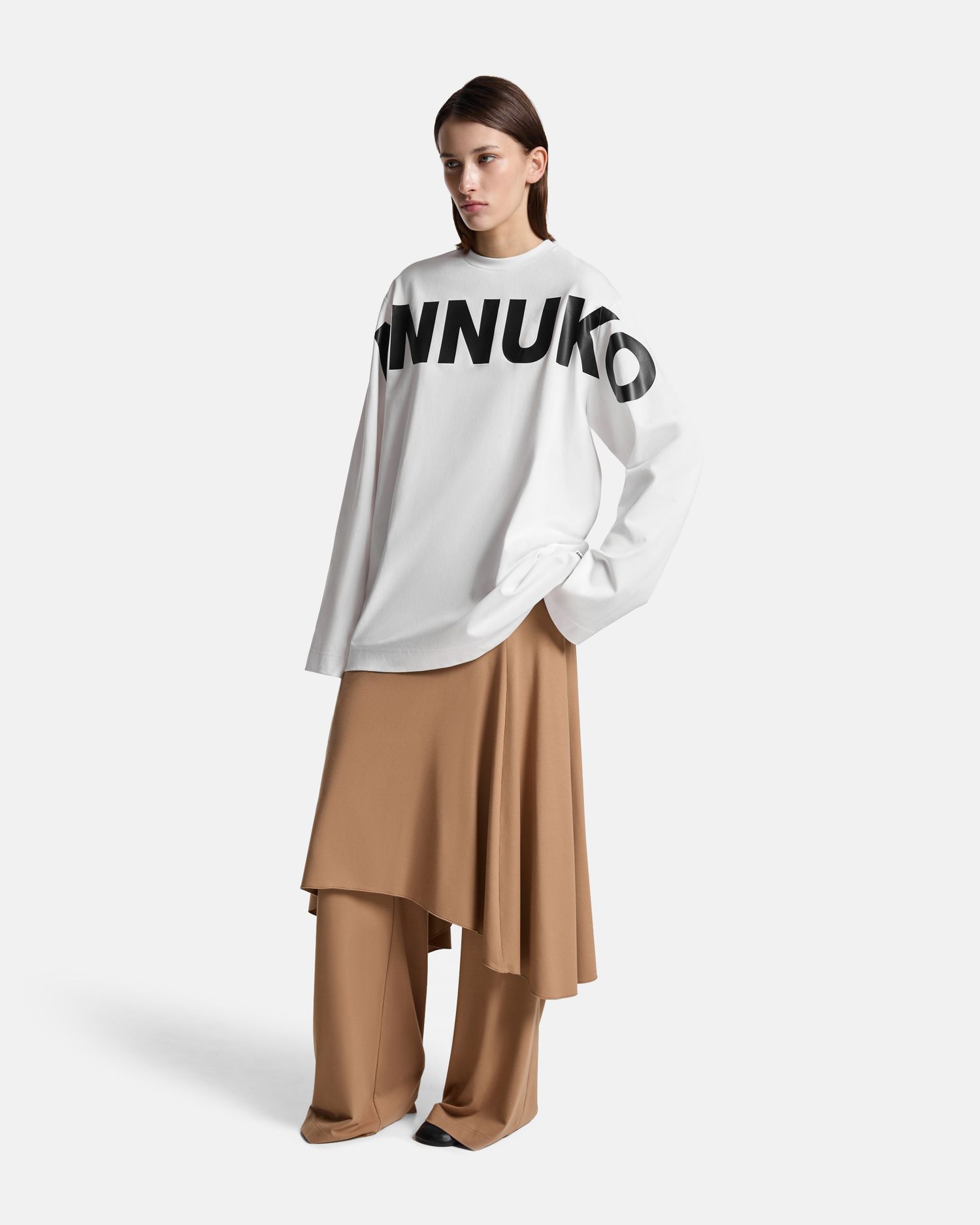 ЛОНГСЛИВ ПРЯМОГО КРОЯ ПРИНТ