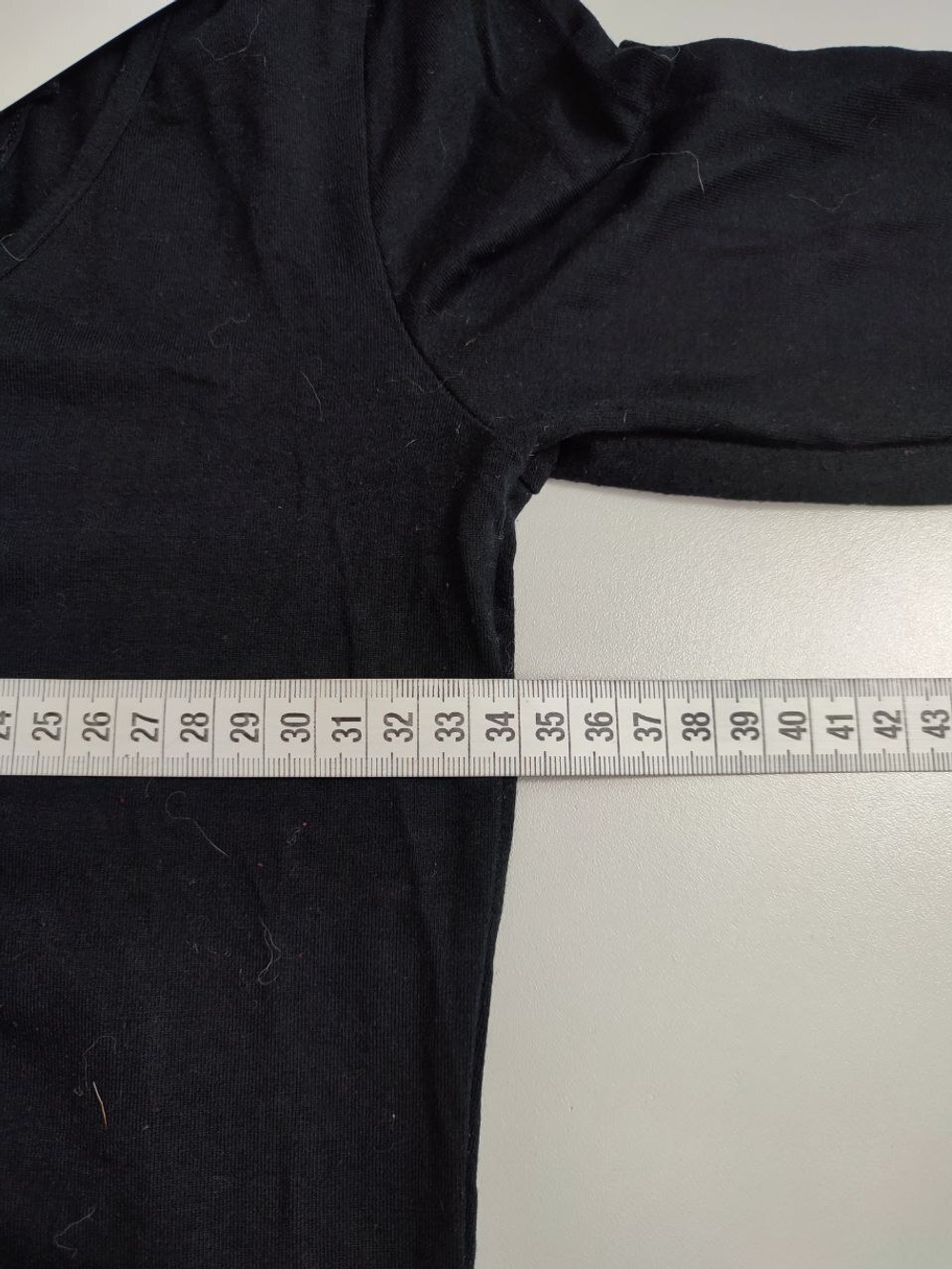 Джемпер с открытой спиной 40 размер