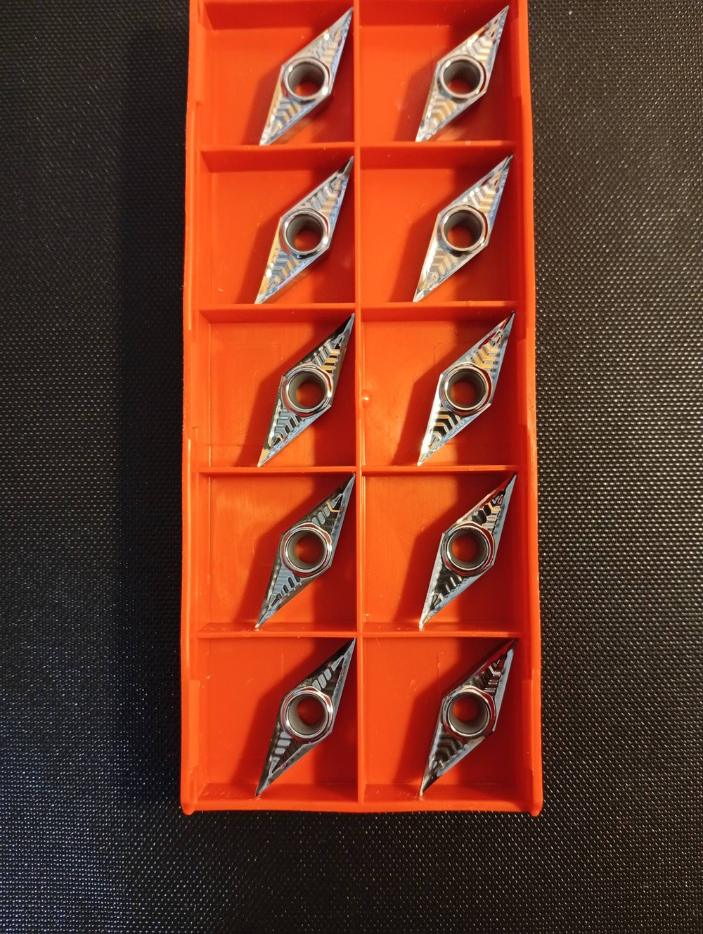 Пластина токарная VBGT160402 AL