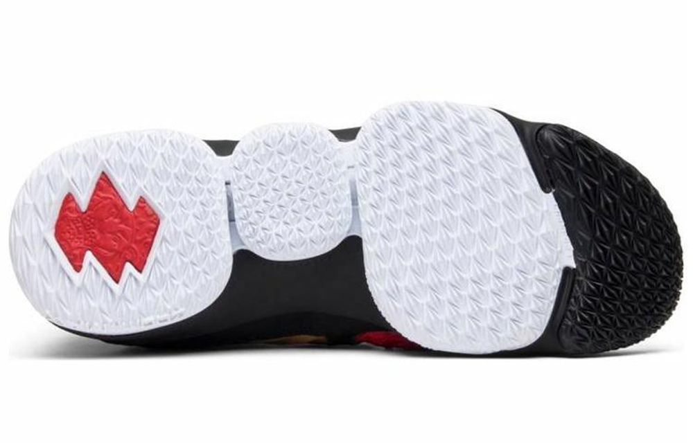 Кроссовки Nike Lebron 15 Xv Diamond Turf