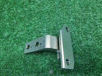 Петля двери передняя левая Genesis GV70 (20-нв)