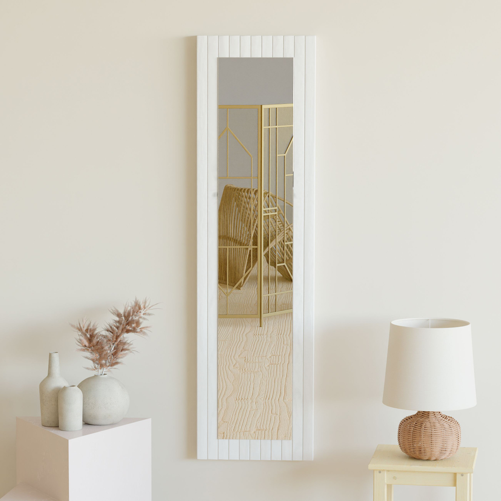 Зеркало настенное прямоугольное Пиафорте 119х33 см с деревянной рамой цвет белый / зеркало в прихожую из массива сосны в стиле лофт