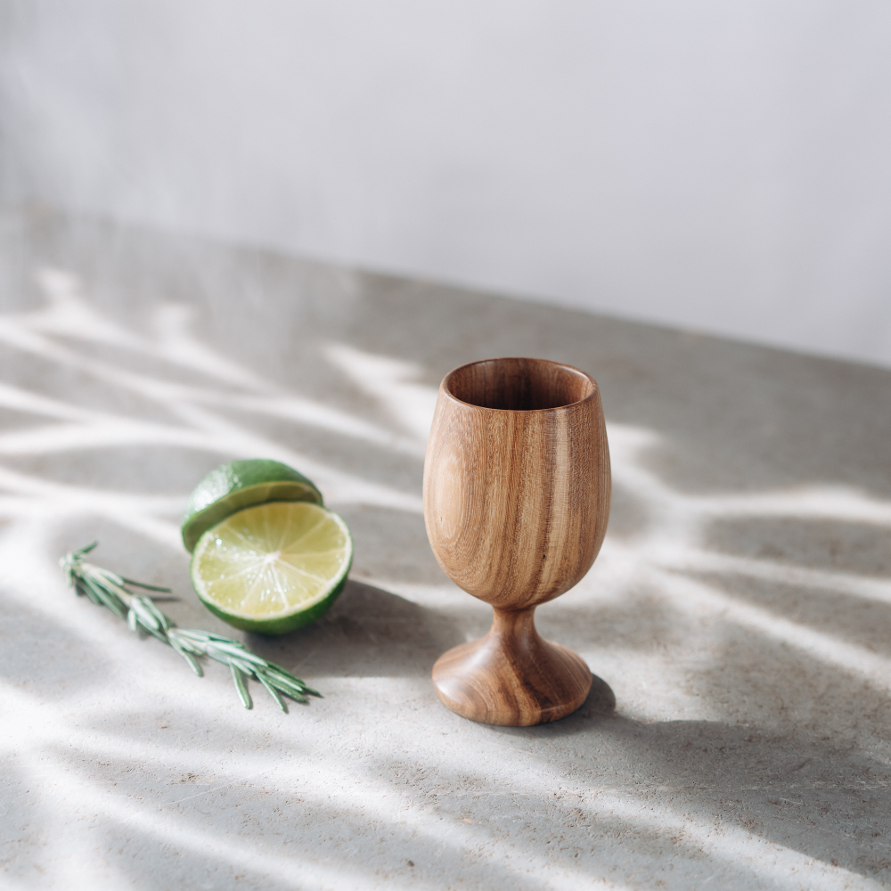 Деревянная рюмка (стопка) из дерева вяз (карагач) R35