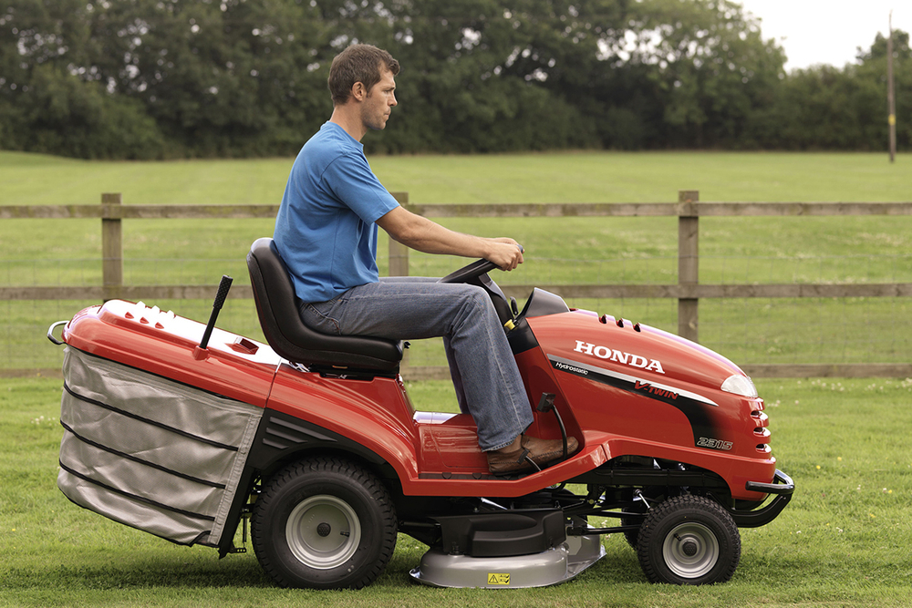 Газонокосилка Honda HF2315 (RR)