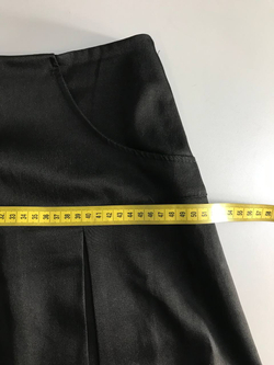 Юбка короткая, визуально на 48 размер