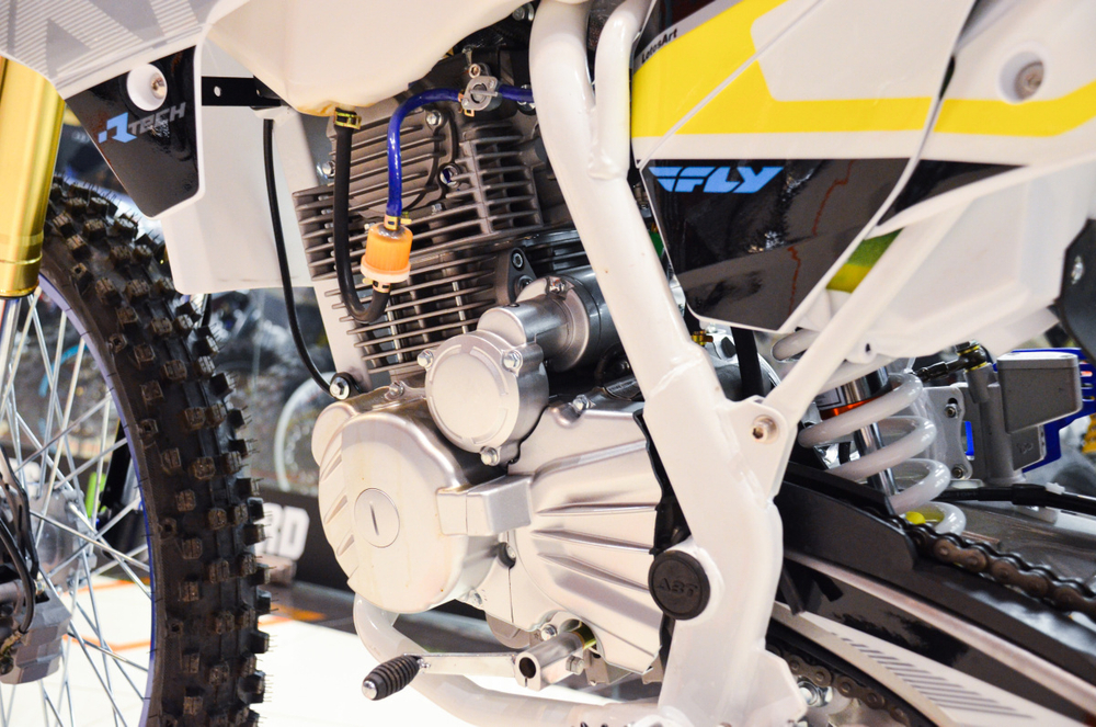 Мотоцикл ATAKI DR 250 (4T 172FMM) Enduro