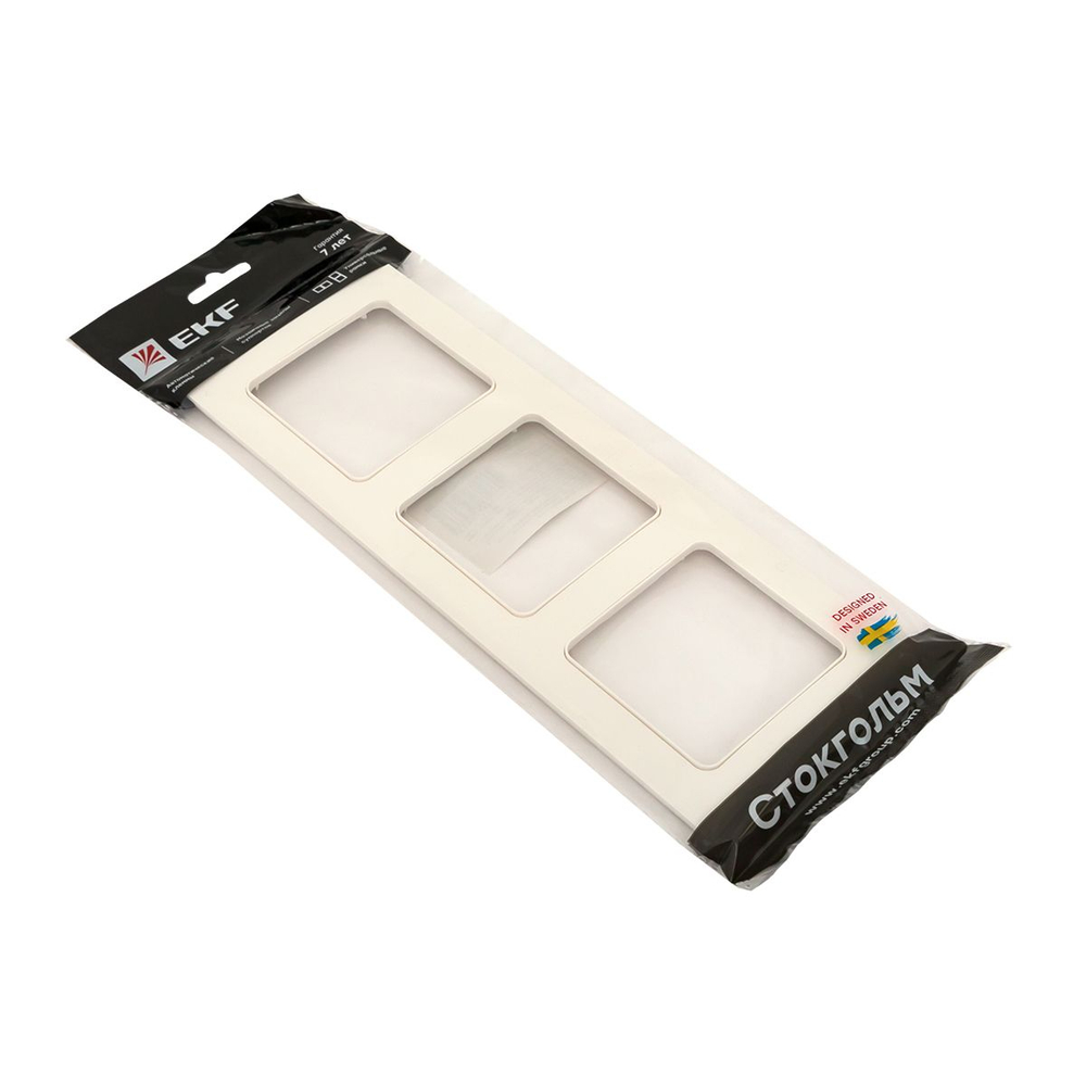 Стокгольм Рамка 3-местная белая EKF EZM-G-302-20