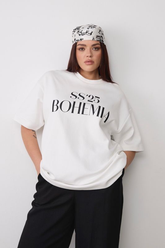 Футболка с надписью "SS'25 BOHEMIA", молочный