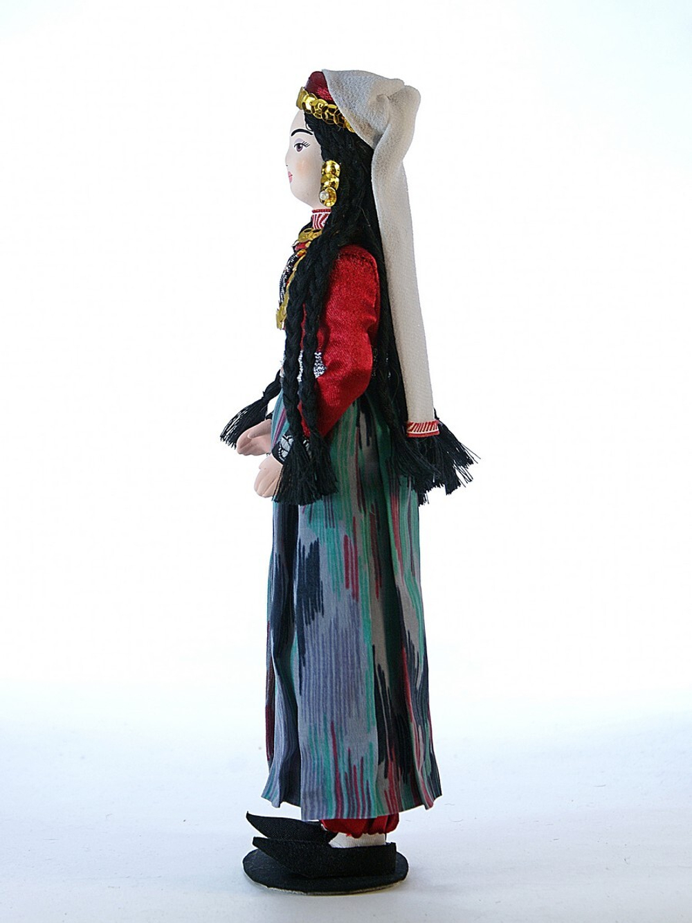 Кукла коллекционная крымская татарка