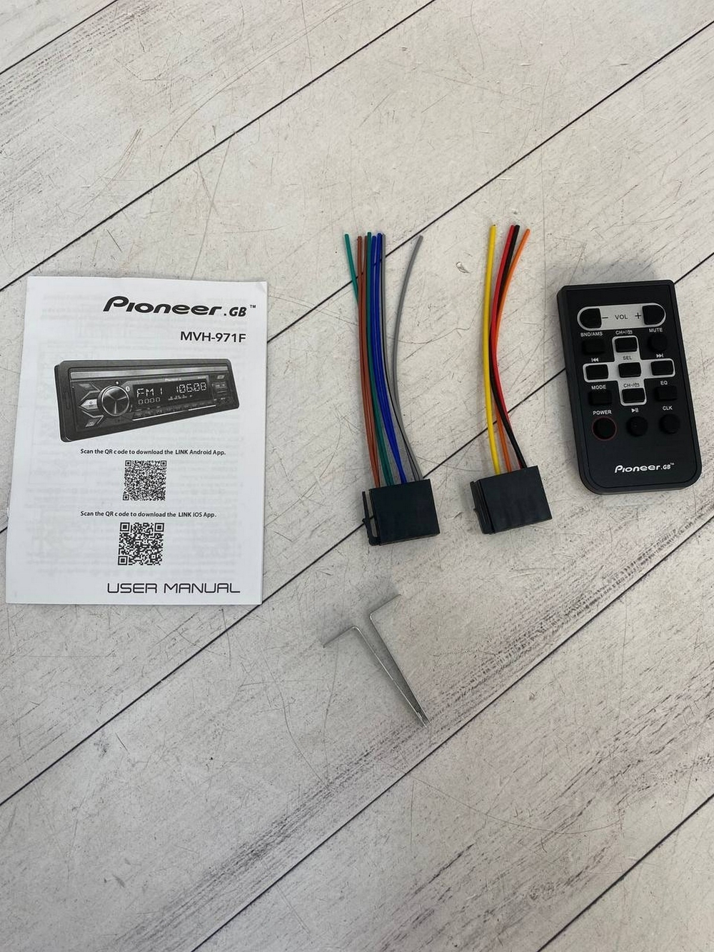 Автомагнитола MVH-971F Bluetooth /2USB Music Lamp