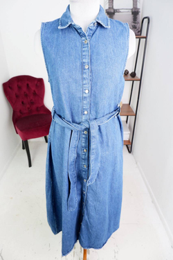 Платье Pull&Bear джинсовое длинное, маркировка 28, визуально на 42 размер