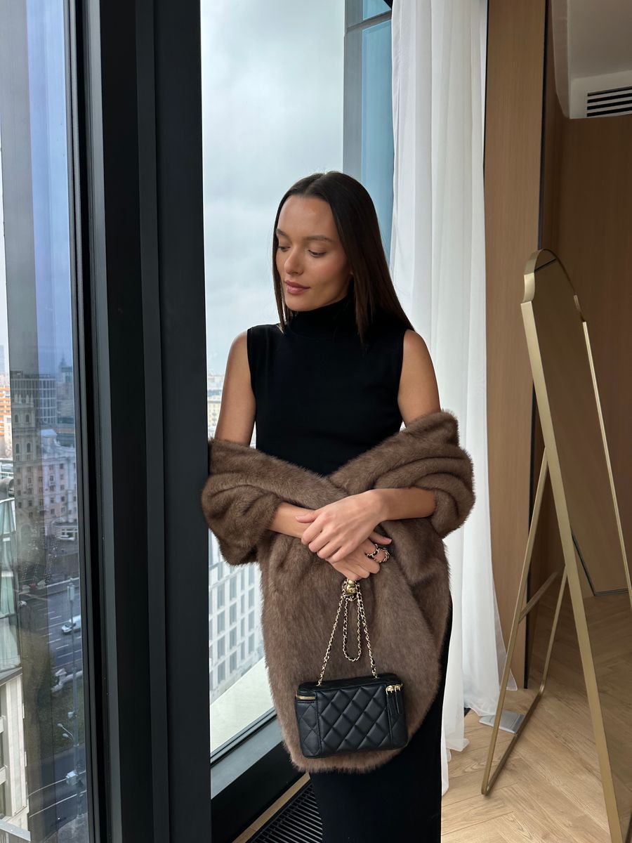 Шарф из эко-меха длинный светло-коричневый