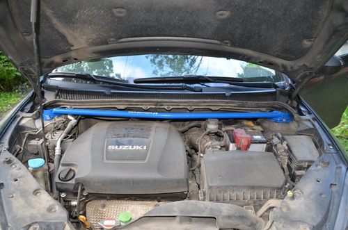 Распорка стоек (цельная) Suzuki Kizashi