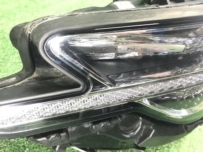 Фара правая Genesis G90 (2018-2022) LED