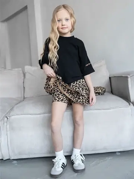 Летний костюм для девочки с юбкой-шорты