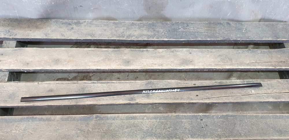 Молдинг двери задней левой Mercedes GL GLS (X166) 12-19 Б/У Оригинал A1667350182