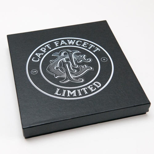 Captain Fawcett Barber Cape - Барберский пеньюар с неопреновым воротником