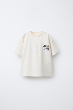 ZARA ФУТБОЛКА С ПРИНТОМ «ПАЛЬМА И СОЛНЦЕ», ЦВЕТ СЛОНОВОЙ КОСТИ