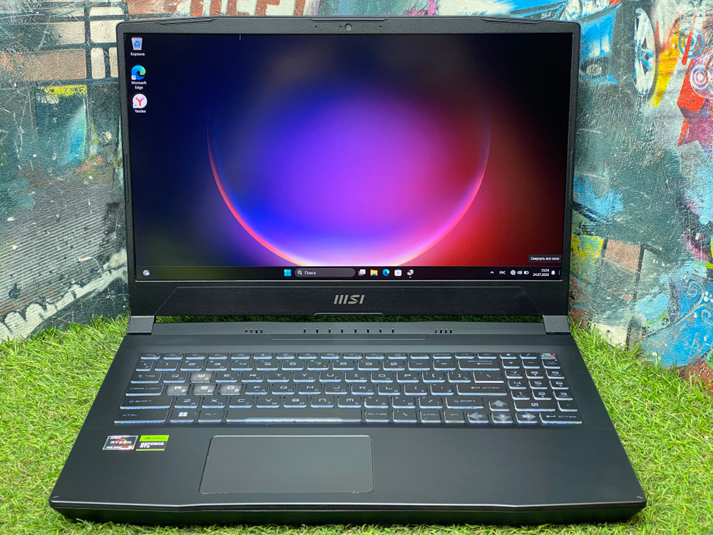 Игровой MSI 15' Ryzen 5 7535HS/IPS 144Гц/RTX 4050 6GB/24GB DDR5/512GB/ Bravo 15 C7VE-070XRU/Windows 11