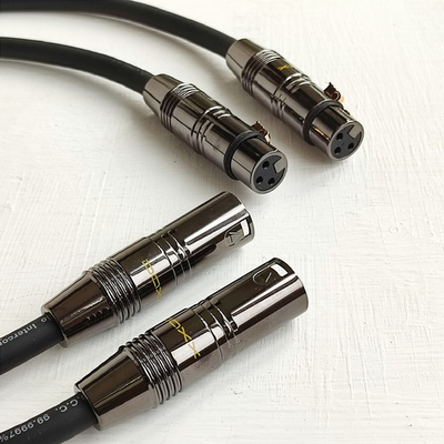 DAXX R390 Балансный 2XLR-2XLR кабель (папа-мама) из посеребренной монокристаллической меди. High Grade D=9mm (пара)