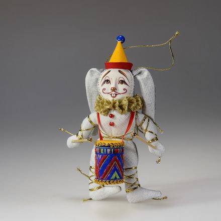 Ёлочная игрушка Цирковой кролик с барабаном