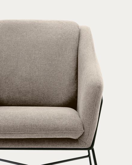 Brida Кресло бежевое на черных стальных ножках Испания Lа Forma