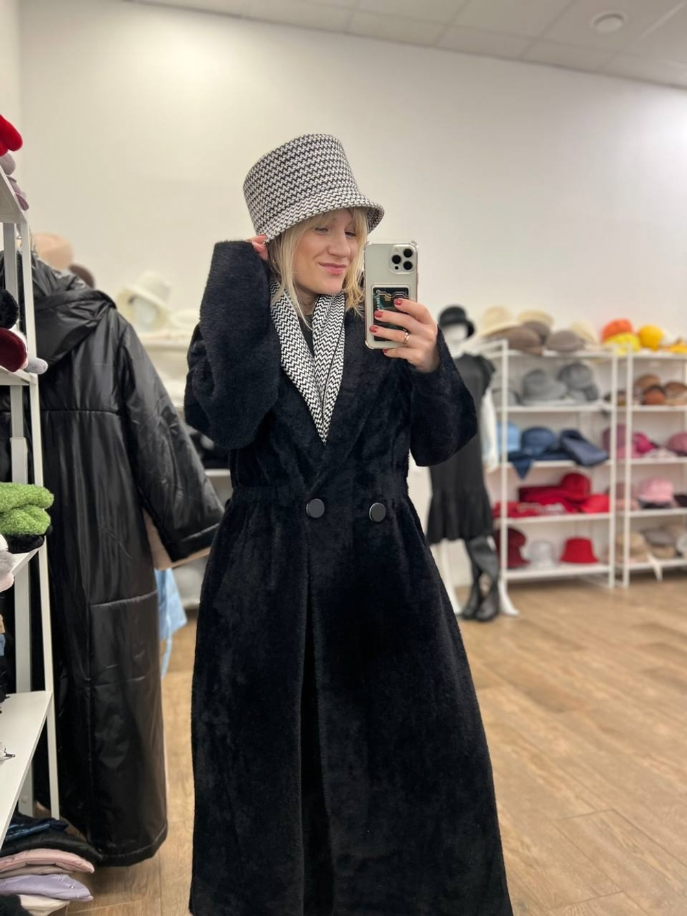 Шарф мини зигзаг черно-белый