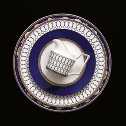 Wedgwood - Золотая тарелка Renaissance, глубина 23 см. / артикул   5C102101012  / GTIN 091574129761